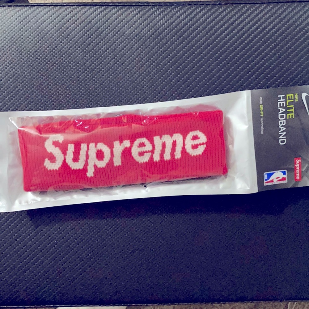 Supreme x Nike Elite Headband